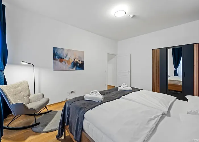 Apartamento Nuell Residences 29 -3 For Families, Friends & Work *